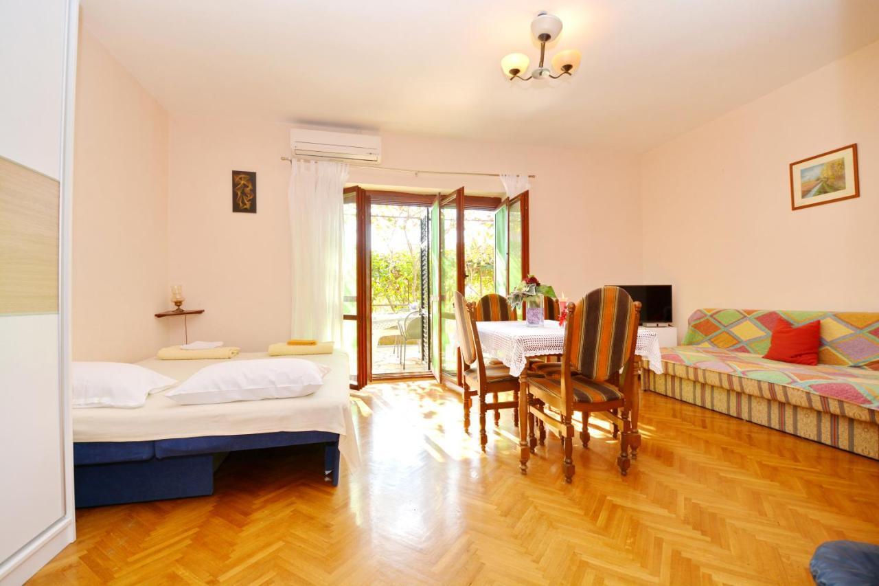 Apartmani Irena Ciovo 特罗吉尔 外观 照片