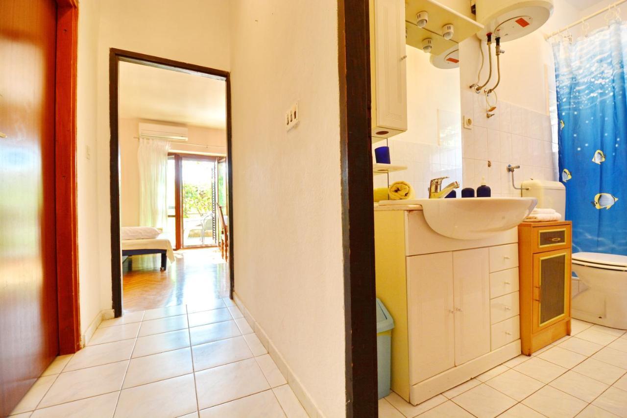 Apartmani Irena Ciovo 特罗吉尔 外观 照片