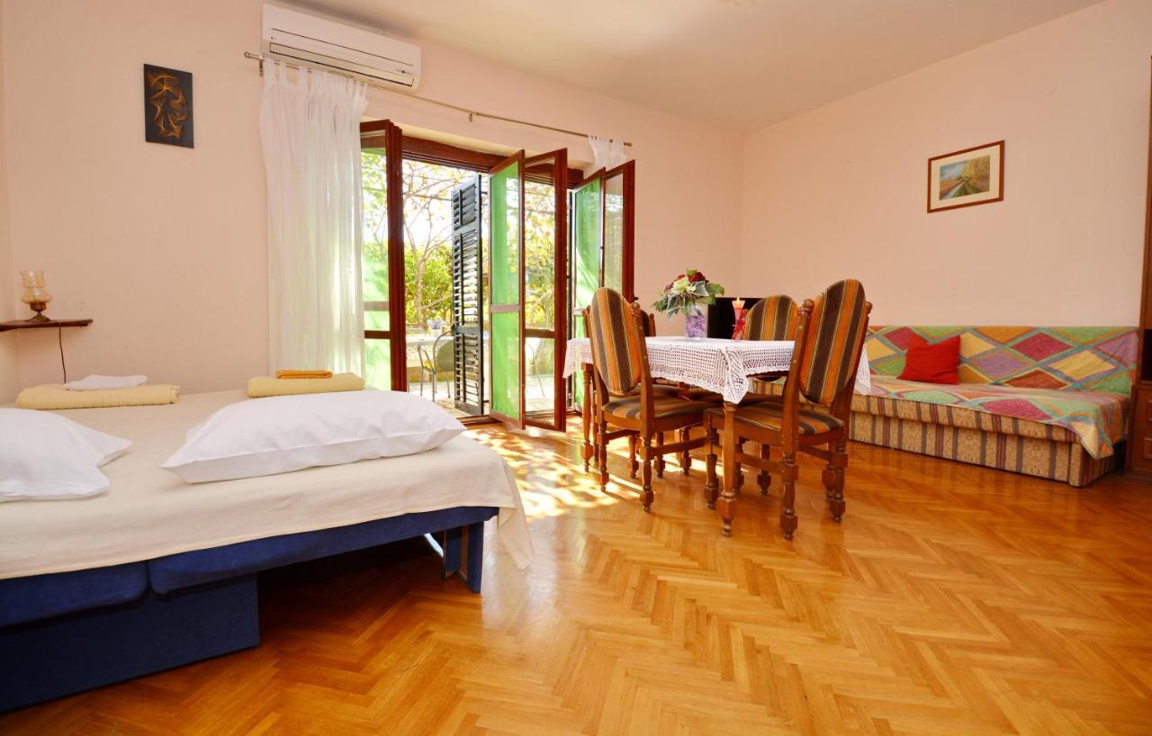 Apartmani Irena Ciovo 特罗吉尔 外观 照片