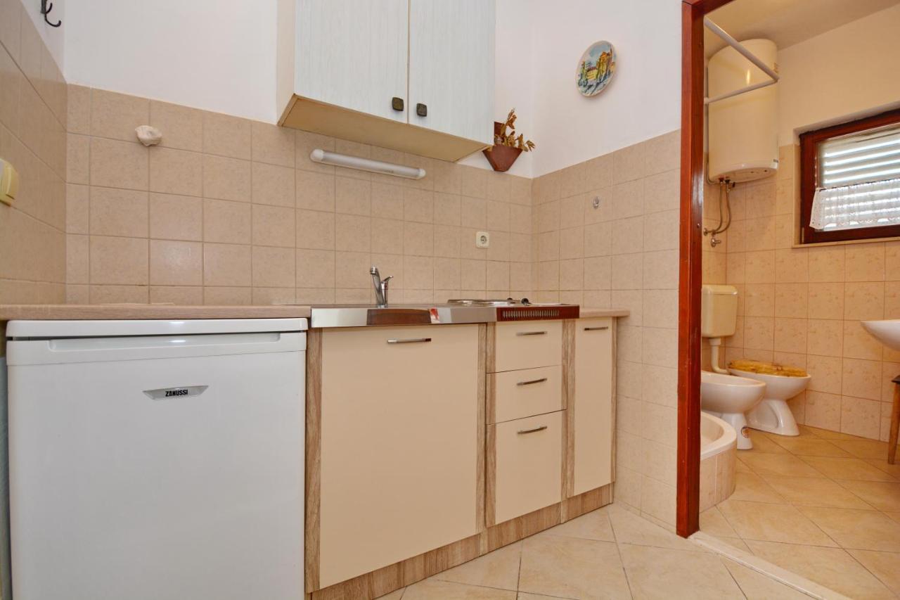 Apartmani Irena Ciovo 特罗吉尔 外观 照片