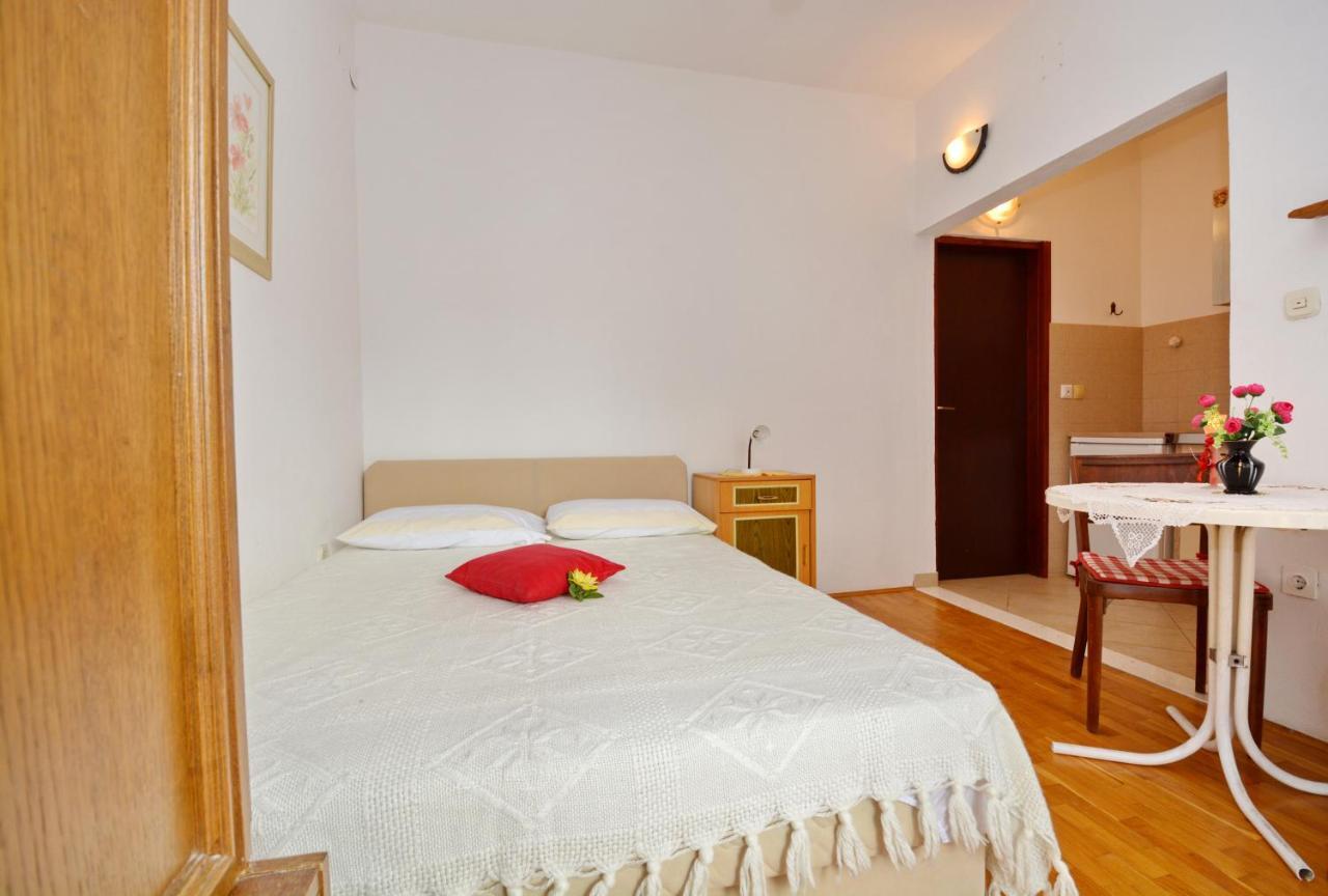 Apartmani Irena Ciovo 特罗吉尔 外观 照片