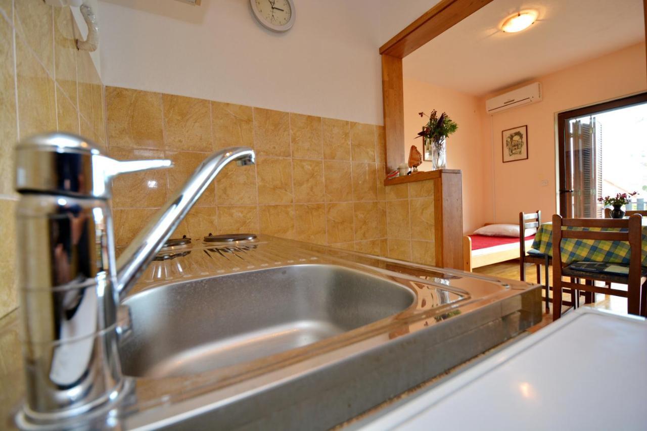 Apartmani Irena Ciovo 特罗吉尔 外观 照片