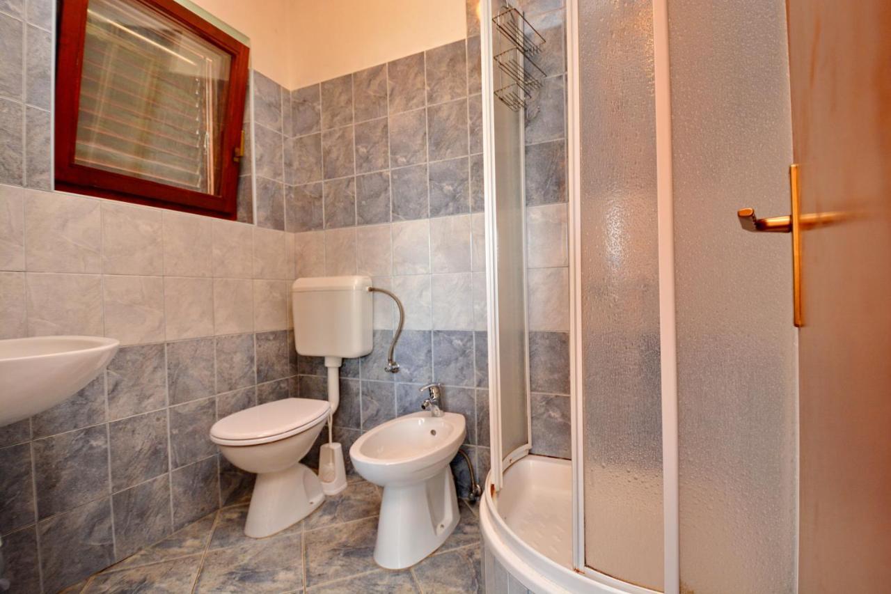 Apartmani Irena Ciovo 特罗吉尔 外观 照片